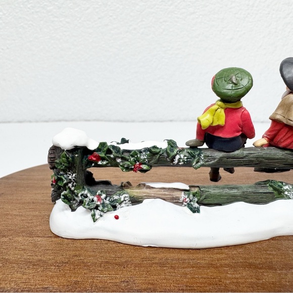 Vtg Retired Dept 56 Holly Split Rail Fence with Children Village Accessories - Picture 5 of 16